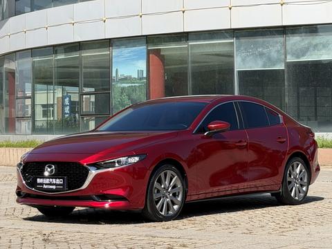 Mazda 3 Axela 2022