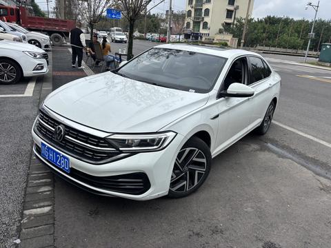Volkswagen Sagitar 2024