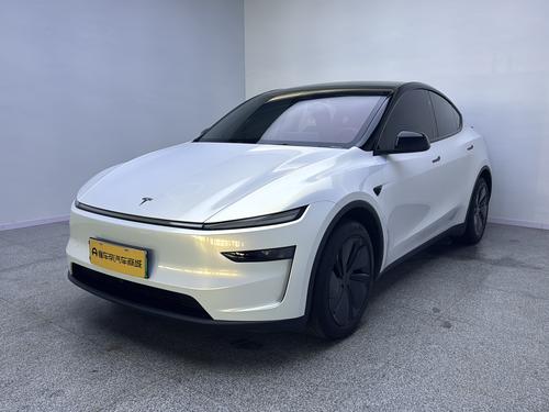 Tesla Model Y 2025