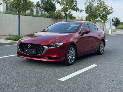 Mazda 3 Axela 2022