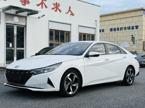 Hyundai Elantra 2022