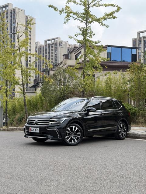 Volkswagen Tiguan L 2024