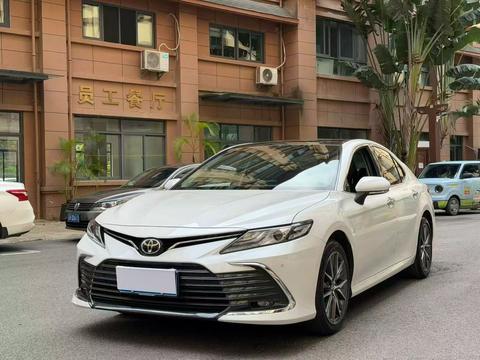 Toyota Camry 2022