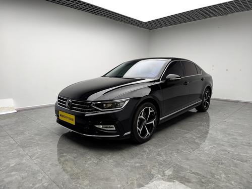 Volkswagen Magotan 2025
