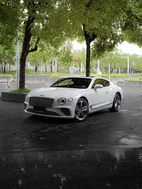 Bentley Continental GT 2022