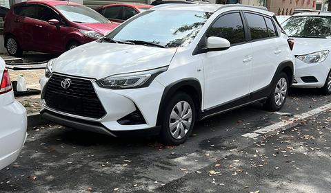 Toyota Yaris L 2022