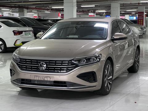 Volkswagen Passat 2023