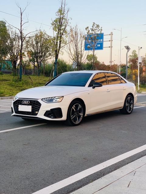 Audi A4L 2022