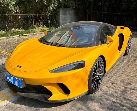 McLaren GT 2023
