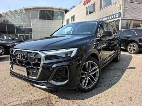 Audi Q7 2024