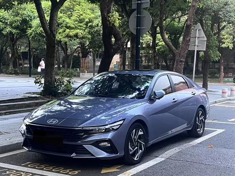 Hyundai Elantra 2023