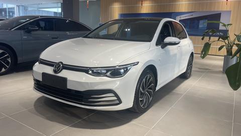 Volkswagen Golf 2023
