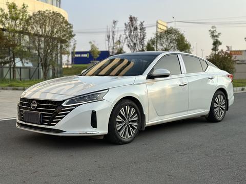 Nissan Teana 2022