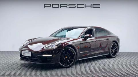 Porsche Panamera 2021