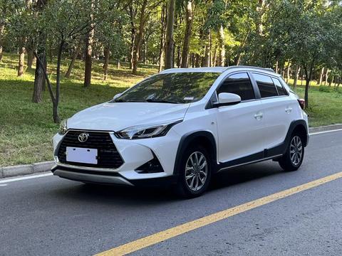 Toyota Yaris L Hatchback 2021