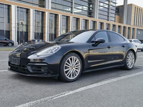 Porsche Panamera 2023