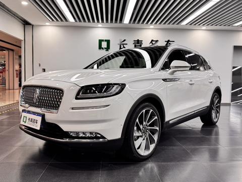 Lincoln Nautilus 2021