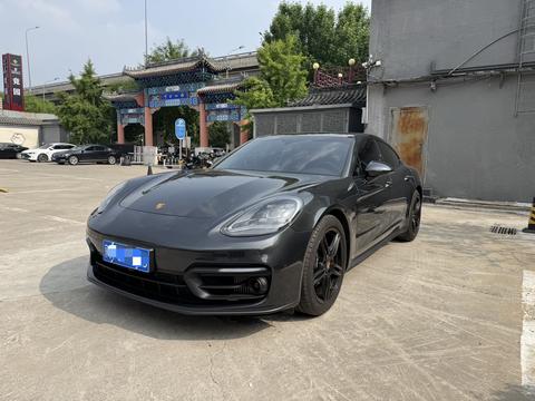 Porsche Panamera 2023