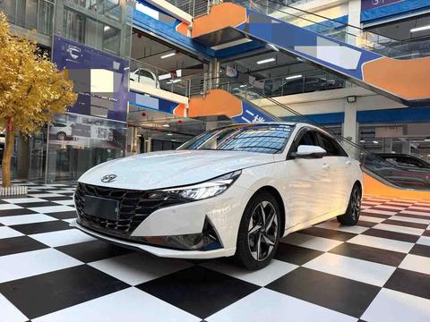 Hyundai Elantra 2022