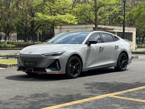Changan UNI-V 2022