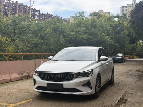 Geely Emgrand 2023