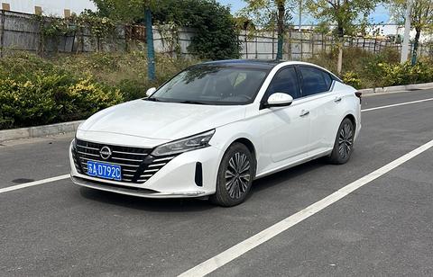 Nissan Teana 2022