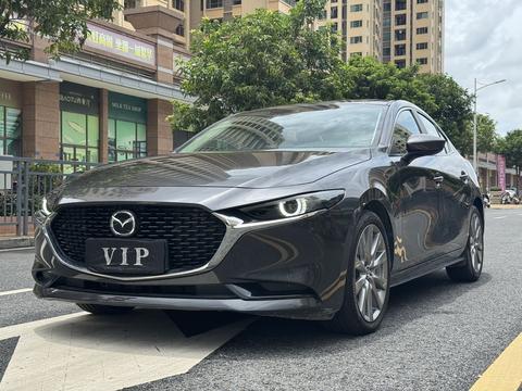 Mazda 3 Axela 2023