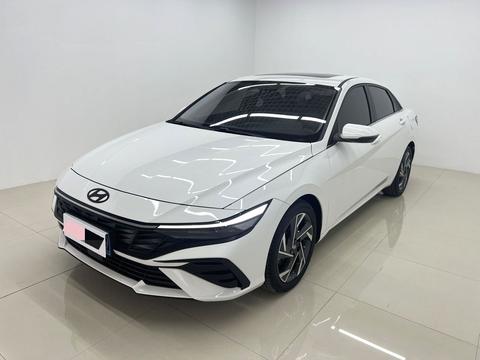 Hyundai Elantra 2023