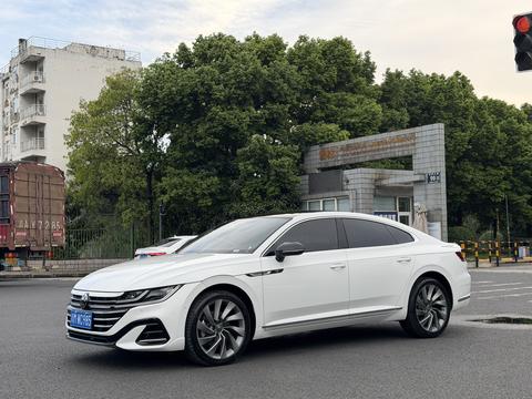 Volkswagen Passat CC 2024