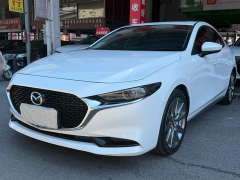 Mazda 3 Axela 2021