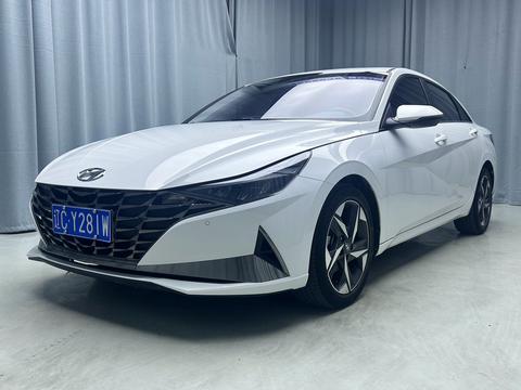 Hyundai Elantra 2022