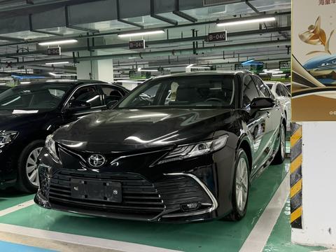 Toyota Camry 2021
