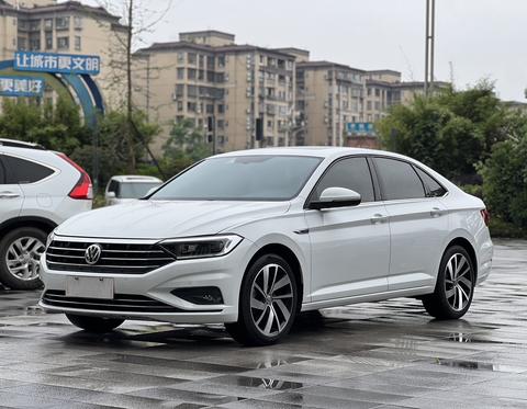 Volkswagen Sagitar 2022
