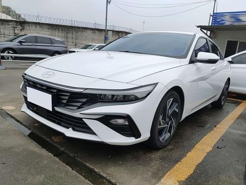 Hyundai Elantra 2023