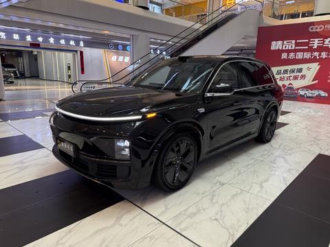 Li Auto L8 2025