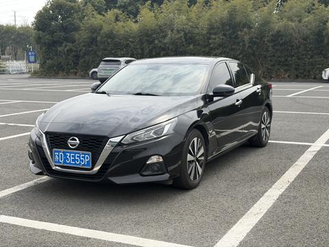 Nissan Teana 2022