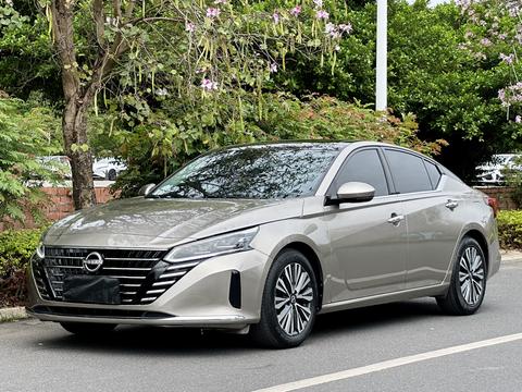 Nissan Teana 2022