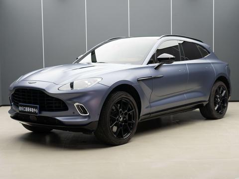 Aston Martin DBX 2024