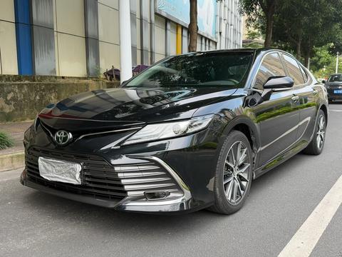 Toyota Camry 2021