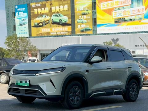 BYD Yuan UP 2025