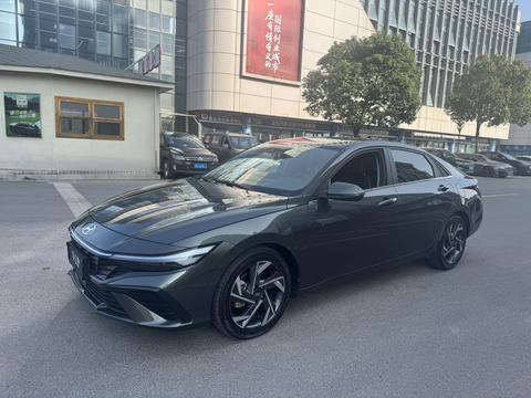 Hyundai Elantra 2023