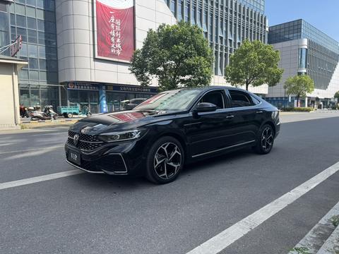 Volkswagen Passat 2024