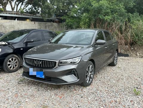 Geely Emgrand 2022