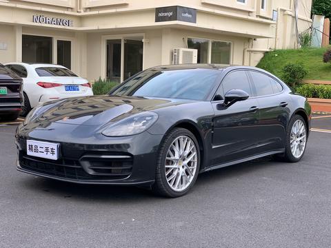 Porsche Panamera 2023
