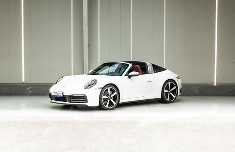 Porsche 911 2023