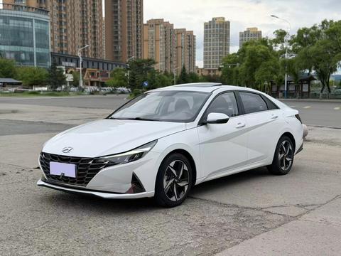 Hyundai Elantra 2022