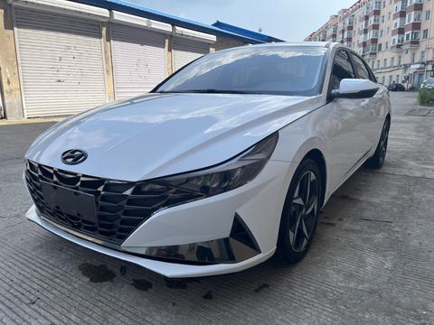 Hyundai Elantra 2022
