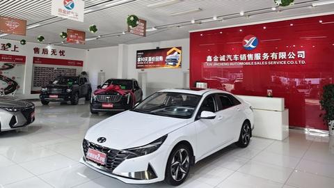 Hyundai Elantra 2022