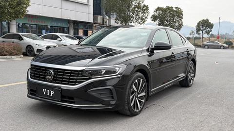 Volkswagen Passat 2024