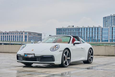 Porsche 911 2023